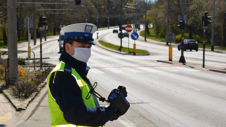 Przed nami długi majowy weekend – w trosce o wspólne bezpieczeństwo więcej patroli policyjnych na drogach