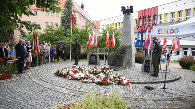 Elblążanie upamiętnili 77. rocznicę wybuchu Powstania Warszawskiego