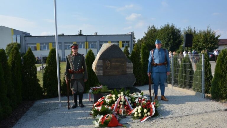 Człowiek, który kupił dla Polski Westerplatte patronem szkoły w Kamieniu