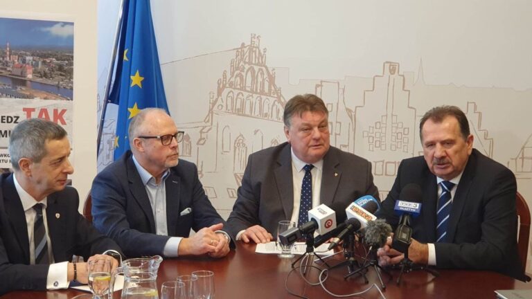 Powstała szeroka koalicja „TAK dla portu w Elblągu”. Poseł Zbigniew Ziejewski zapowiedział nadzwyczajne posiedzenie komisji sejmowej w tej sprawie