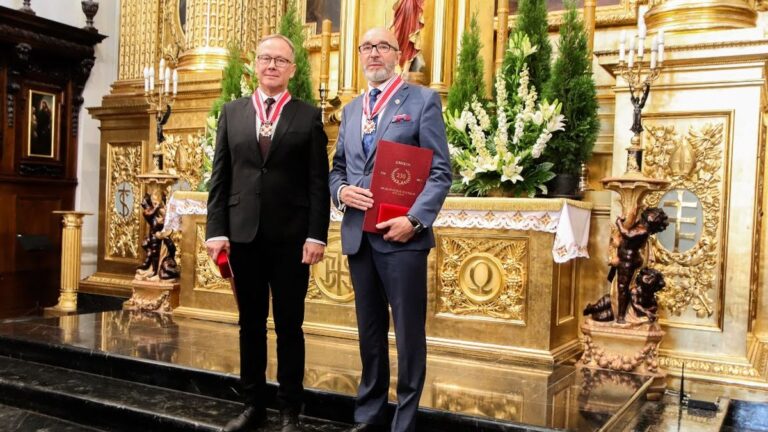 Janusz Stankowiak i Stefan Scharmach kawalerami Królewskiego Orderu św. Stanisława