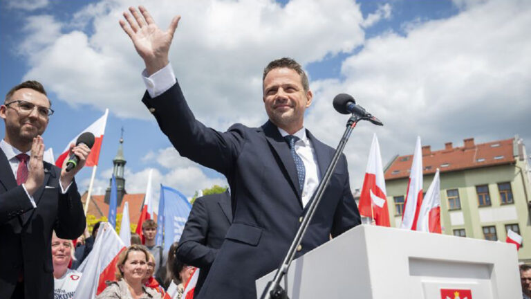 Rafał Trzaskowski na&nbsp;finiszu kampanii docenił Elbląg i&nbsp;Ostródę!