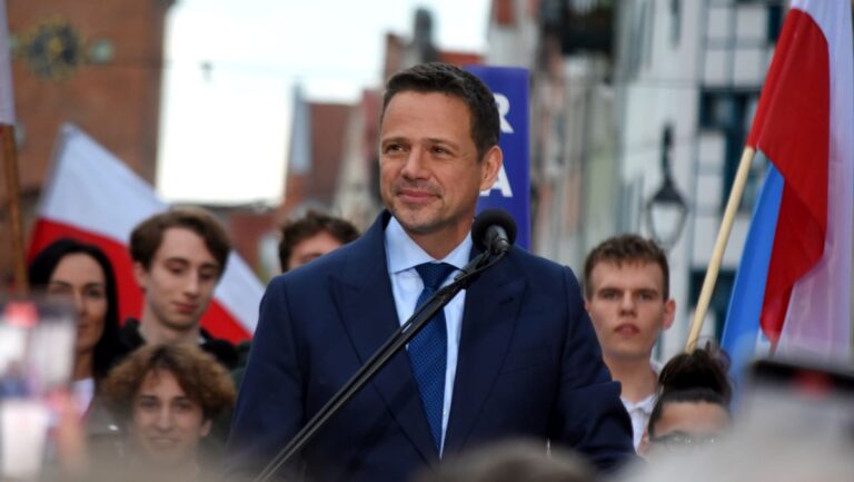 Wielki wiec Rafała Trzaskowskiego w&nbsp;Elblągu na&nbsp;finiszu kampanii wyborczej…