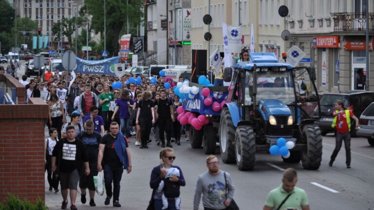 6 czerwca utrudnienia w&nbsp;ruchu spowodowane paradą studentów