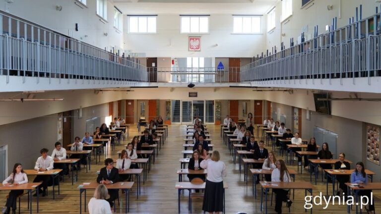 Gdyńskie matury powyżej średniej. Zdało aż&nbsp;86% uczniów