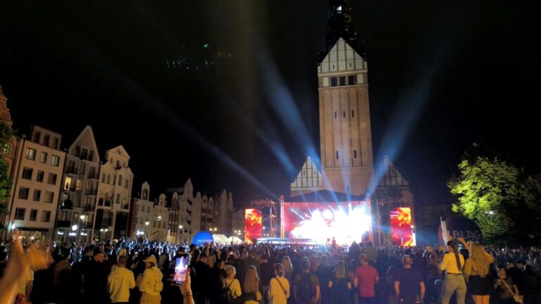Przeżyjmy to&nbsp;jeszcze raz! 31 Dni Elbląga przyciągnęły tłumy. (Fotorelacja)