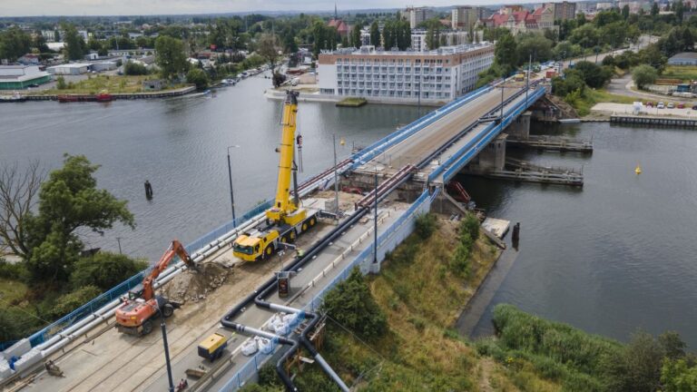 Most Siennicki otwarty dla pieszych i&nbsp;rowerzystów od&nbsp;15 lipca