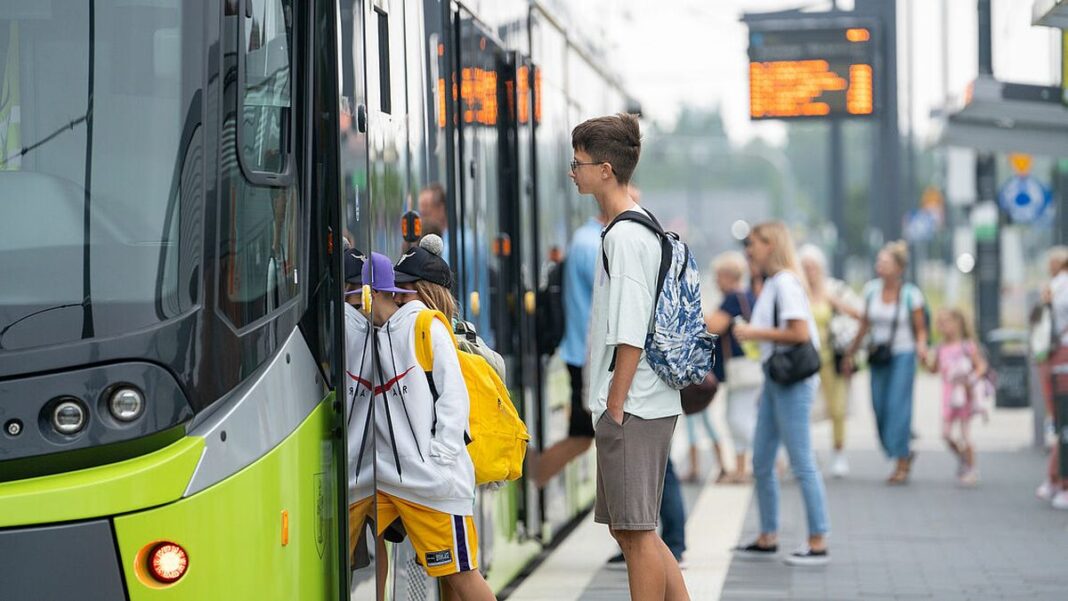 csm_dzieci_tram_bus_okm_25_aa6d5fb514