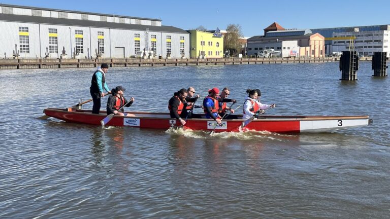 Wskocz ekipą do&nbsp;smoczej łodzi