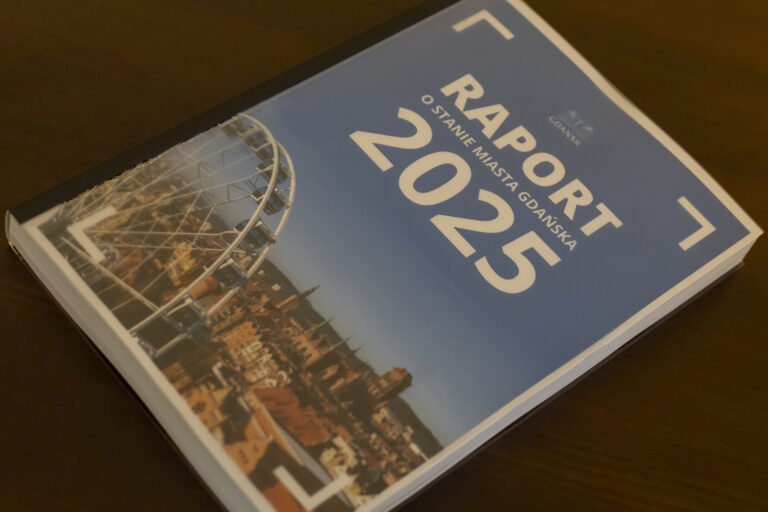Raport o&nbsp;stanie miasta za&nbsp;2025 rok przekazany do&nbsp;Rady Miasta