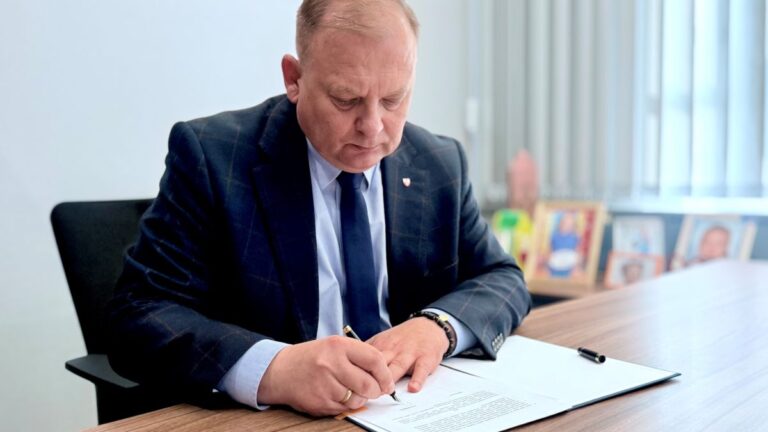 Umowa na&nbsp;opracowanie koncepcji i&nbsp;PFU dla budowy systemu odprowadzania wód opadowych podpisana!